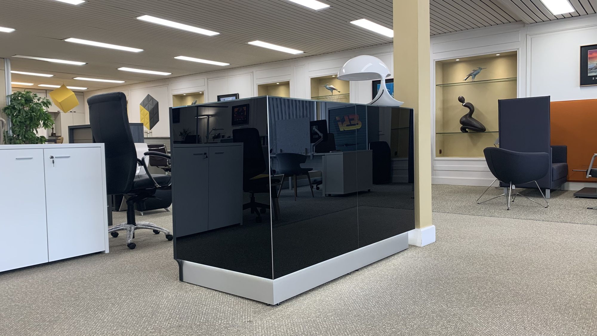 Espace coworking et cabines acoustiques à Meyrin